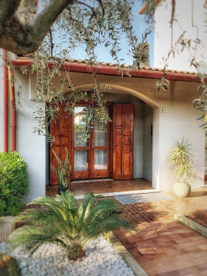 Appartamento Casa Emilia Sirmione Buitenkant foto